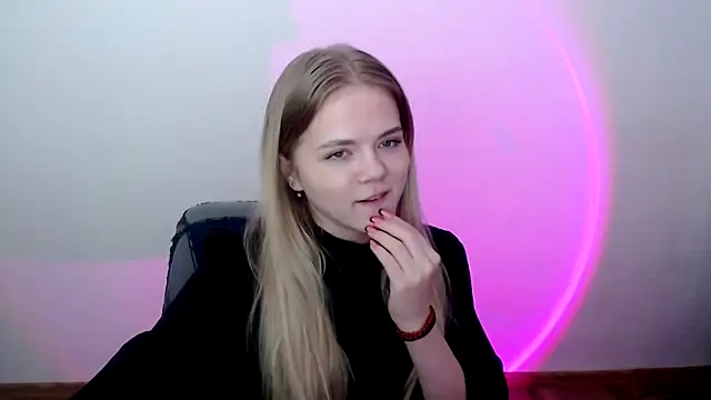 FoxiLana online show from 03-07-26, 08:11