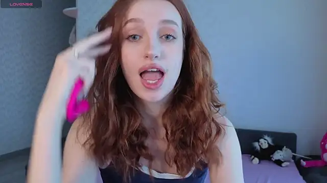 Snapshot of callme_alexa chatting on 04-19-26, 10:25 callme alexa online show from 04-19-26, 10:25