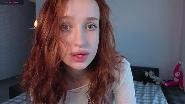Snapshot of callme_alexa chatting on 04-21-26, 10:32 callme alexa online show from 04-21-26, 10:32