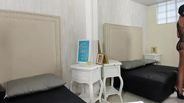 FernandaAvilax online show from 05-16-26, 07:45