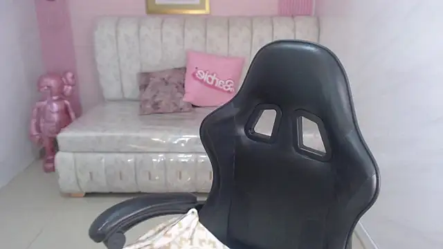 sharyth19 s online show from 04-26-26, 12:58