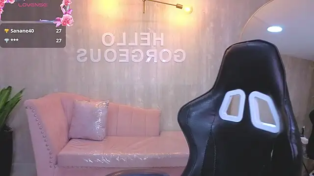 Kylia a online show from 06-12-26, 01:04
