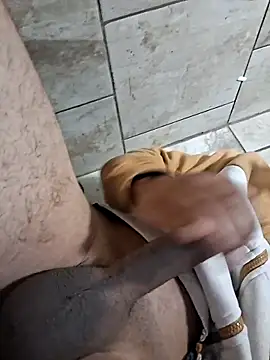 gueboloco2626 online show from 03-10-26, 12:43