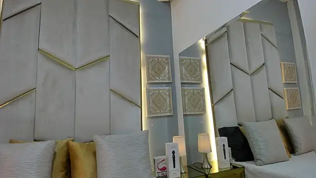 KarinaaCoxx online show from 04-19-26, 12:37