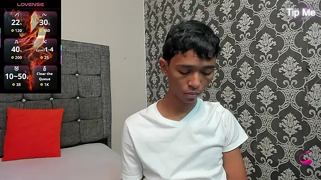 Little Twink19x online show from 03-17-26, 07:28