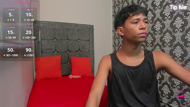 Little Twink19x online show from 04-24-26, 07:27