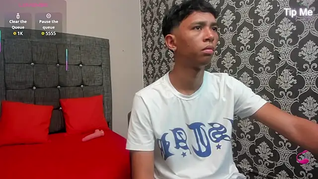 Little Twink19x online show from 04-27-26, 07:12