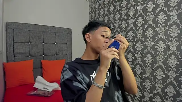 Little Twink19x online show from 06-07-26, 07:28