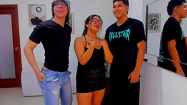 Snapshot of crazyhouse01 chatting on 03-07-26, 07:55 crazyhouse01 online show from 03-07-26, 07:55