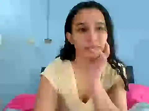 scarlettscottx  online show from 05-02-26, 06:46