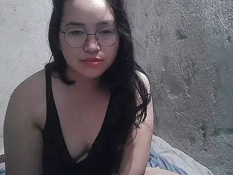 wildchinita00 online show from 04-19-26, 08:44