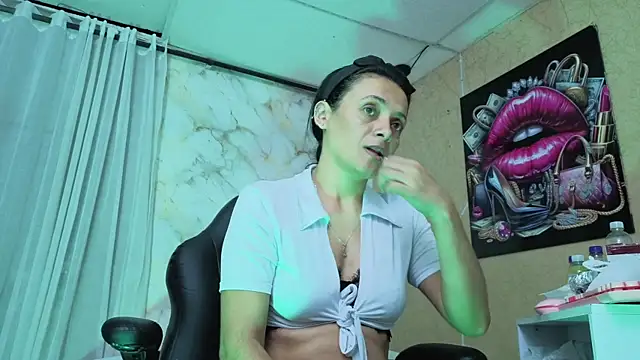 QueenSallyDesire online show from 04-13-26, 01:55