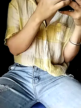 ngocbao11 online show from 04-13-26, 01:44