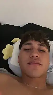 Alejandroml2 online show from 04-15-26, 08:20