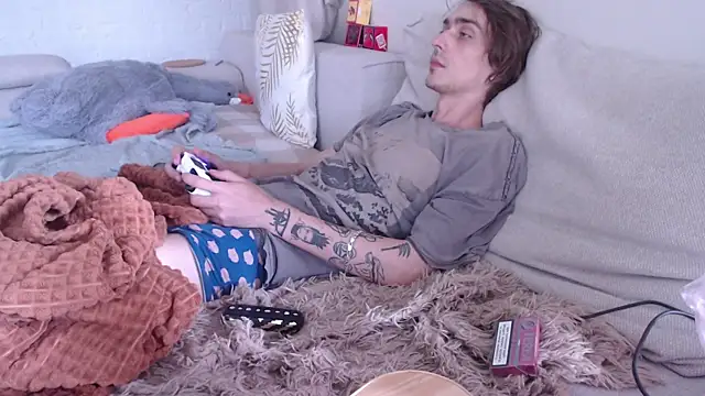 Samuel Skywalker online show from 07-28-26, 12:48
