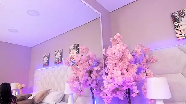 Bianca Monroe  online show from 04-16-26, 09:39