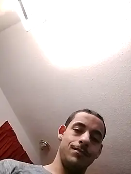 Snapshot of momo0208 chatting on 03-12-26, 04:40 momo0208 online show from 03-12-26, 04:40