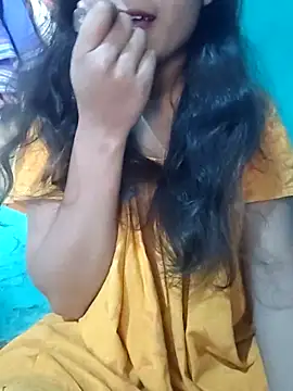 Snapshot of Nivya-Singh chatting on 03-05-26, 07:04 Nivya-Singh online show from 03-05-26, 07:04