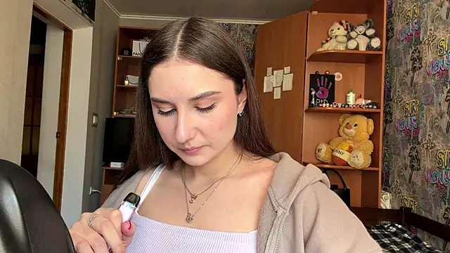 poly princess online show from 04-14-26, 02:12