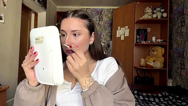 poly princess online show from 04-15-26, 09:27