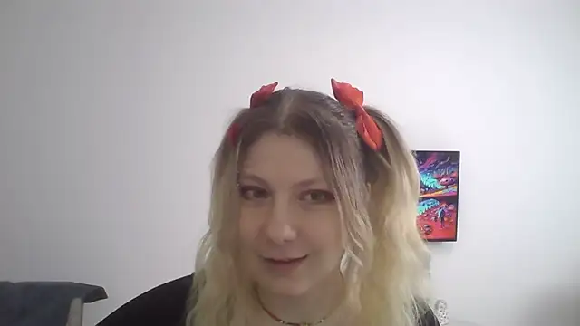 Snapshot of Foxy_Bright chatting on 03-04-26, 12:44 Foxy Bright online show from 03-04-26, 12:44