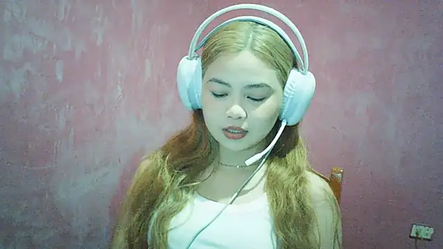 DessertFlower online show from 06-21-26, 03:53