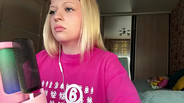 JeneeBIanks online show from 03-07-26, 10:45