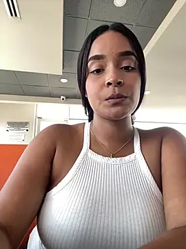 Snapshot of Saritavega chatting on 03-04-26, 05:52 Saritavega online show from 03-04-26, 05:52