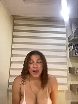 KendyLove  online show from 04-25-26, 04:37