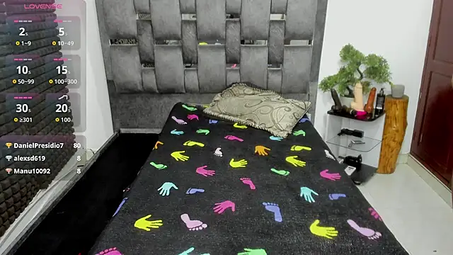 Snapshot of valeriavelasquez chatting on 03-08-26, 02:04 valeriavelasquez online show from 03-08-26, 02:04