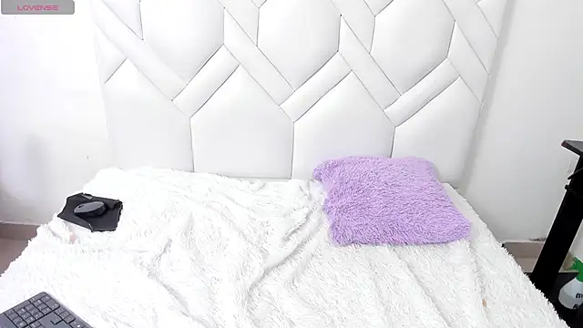 AsianSlut  online show from 05-01-26, 03:44