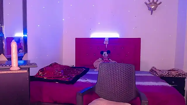 cellesthee online show from 04-21-26, 09:04