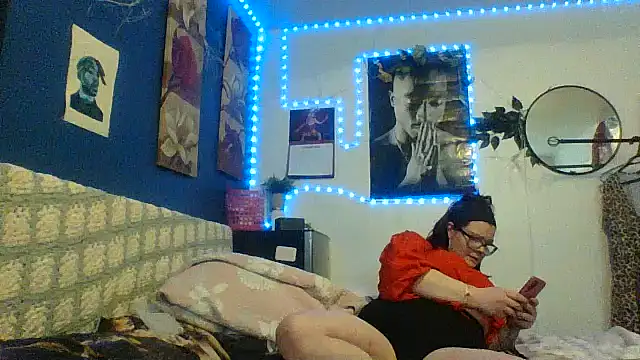 Sexymilf6992 online show from 03-11-26, 07:31