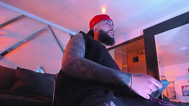 SantiagoHincapiie online show from 02-26-26, 04:11