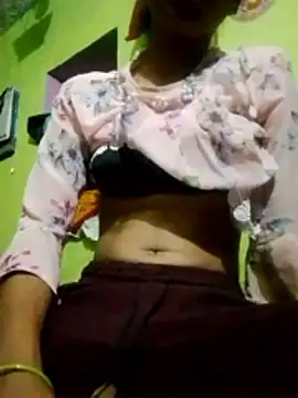 Snapshot of wifedesi7050 chatting on 05-11-26, 03:51 wifedesi7050 online show from 05-11-26, 03:51
