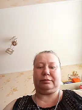 Snapshot of KiraStanton chatting on 05-06-26, 11:48 KiraStanton online show from 05-06-26, 11:48