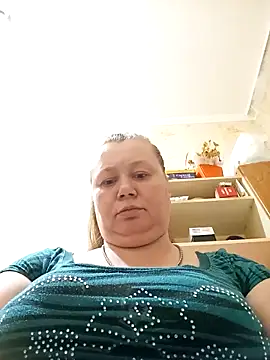 Snapshot of KiraStanton chatting on 05-13-26, 09:22 KiraStanton online show from 05-13-26, 09:22