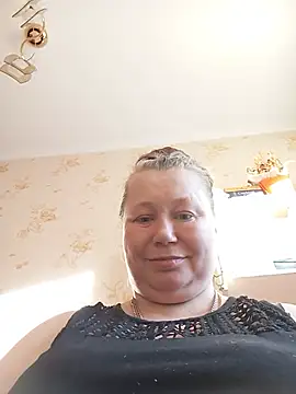 Snapshot of KiraStanton chatting on 05-30-26, 04:15 KiraStanton online show from 05-30-26, 04:15
