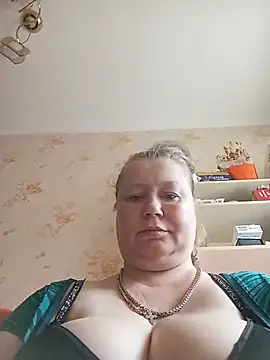 Snapshot of KiraStanton chatting on 06-06-26, 04:12 KiraStanton online show from 06-06-26, 04:12