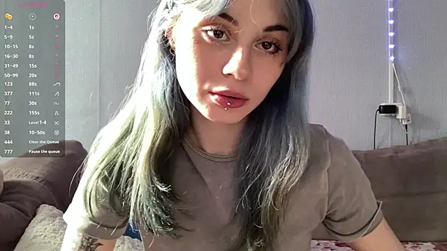 Emmibrilson online show from 04-25-26, 12:30