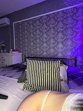 Olivia Noor online show from 03-29-26, 06:41