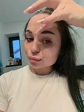 Snapshot of Olivia_Noor chatting on 04-28-26, 05:18 Olivia Noor online show from 04-28-26, 05:18