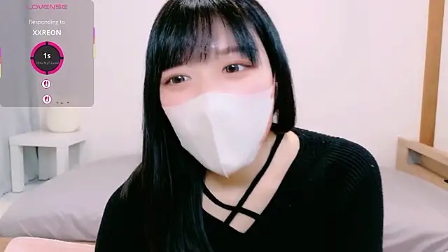 natsuka-chan online show from 03-14-26, 04:29