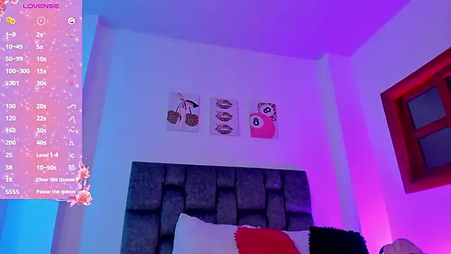 Snapshot of Violet_Miller01 chatting on 03-08-26, 02:04 Violet Miller01 online show from 03-08-26, 02:04