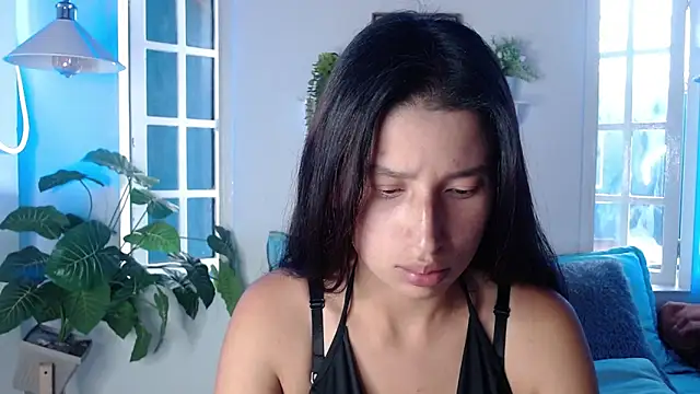 milk chloe  online show from 03-04-26, 01:28