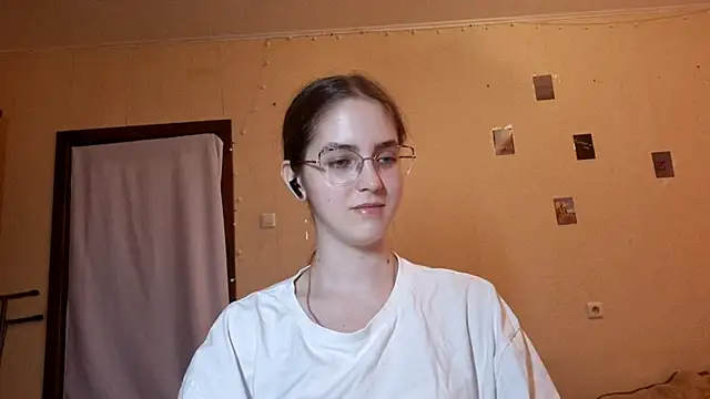 Katelemon online show from 06-08-26, 01:11
