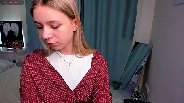 Snapshot of Stacy_Soft chatting on 03-07-26, 07:33 Stacy Soft online show from 03-07-26, 07:33