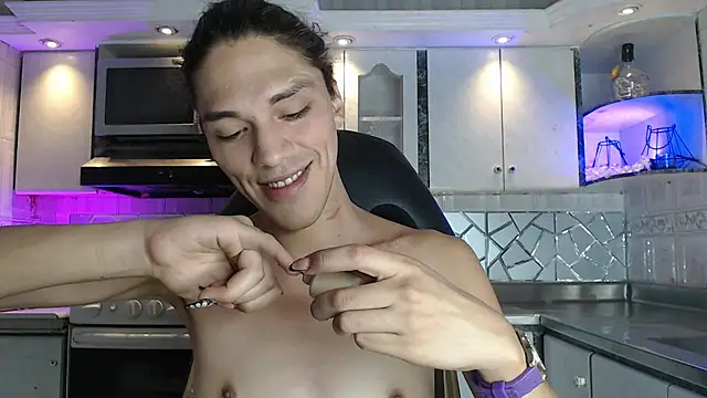 CrisOzzz online show from 04-05-26, 06:49