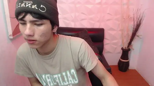 Snapshot of Stich_23 chatting on 03-04-26, 03:56 Stich 23 online show from 03-04-26, 03:56