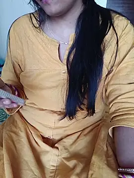 Queenlipx online show from 05-19-26, 08:42